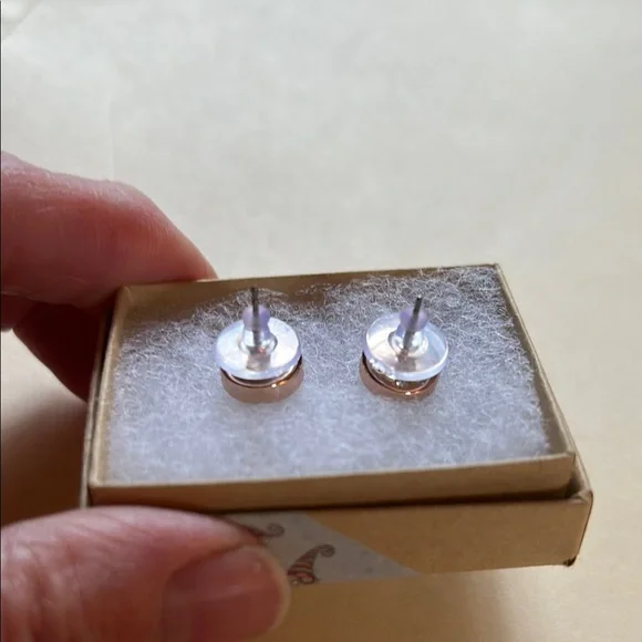 Chic Gold and Black Crystal Earrings - Picture 4 of 4